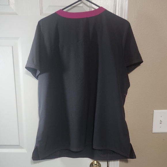 Women Scrub Top - Picture 3 of 9